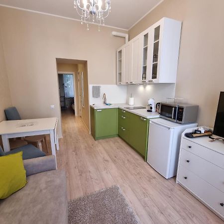 Cosy One Seperate Bedroom Apartment In City Center, Perfect For Family Trip. รีกา ภายนอก รูปภาพ