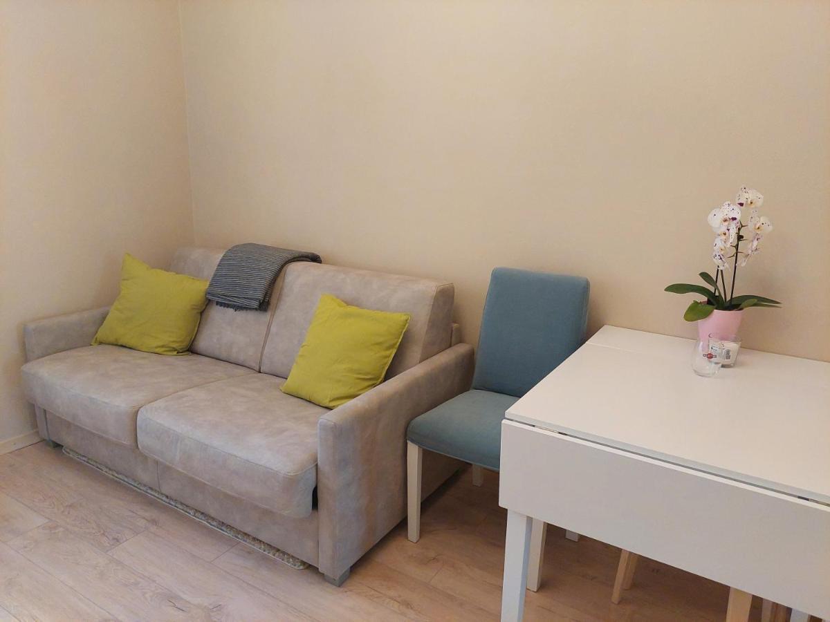 Cosy One Seperate Bedroom Apartment In City Center, Perfect For Family Trip. รีกา ภายนอก รูปภาพ